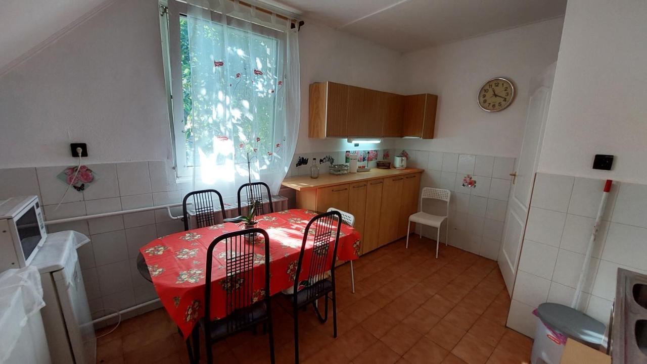Nosztalgia Vendégház Tapolca Exterior foto